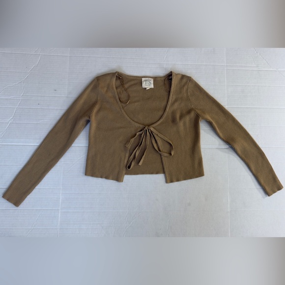 twine and string Tops - Twine And String Front Tie Nude Crop Blouse